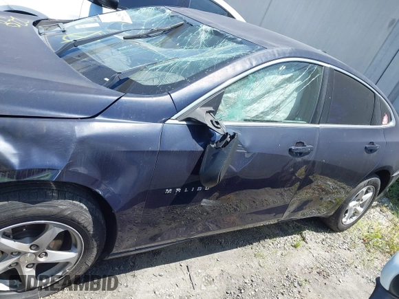2016 Chevrolet Malibu LS with VIN 1G1ZB5STXGF169657, listed as a IAAI auction lot 42067389 with Not Provided miles and . Bid and sale history available at carsss.com. Image 13.