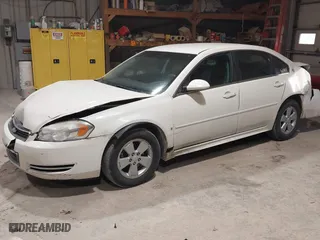 2009 Chevrolet Impala 3.5L LT with VIN 2G1WT57K091309533, listed as a IAAI auction lot 41808736 with 226,276 mi miles. Bid and sale history available at carsss.com. Image 17.