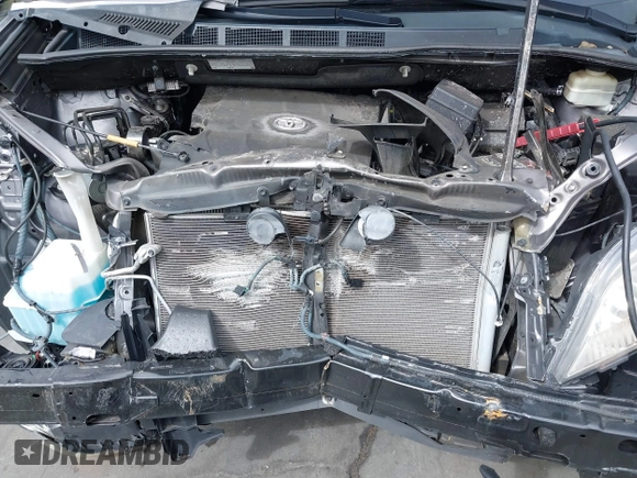 2015 Toyota Sienna XLE with VIN 5TDYK3DC6FS660410, listed as a IAAI auction lot 41801496 with 81,755 mi miles. Bid and sale history available at carsss.com. Image 6.