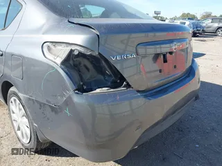 2016 Nissan Versa SV z VIN 3N1CN7APXGL904067, wystawiony jako IAAI lot #40968514 z przebiegiem 107 909 mil mil oraz . Historia ofert i sprzedaży dostępna na DreamBid. Obrazek 6.