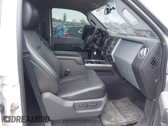 2014 Ford Super Duty F-250 SRW XL with VIN 1FT7W2BT7EEB57728, listed as a IAAI auction lot 41398017 with 249,771 mi miles. Bid and sale history available at carsss.com. Image 5.