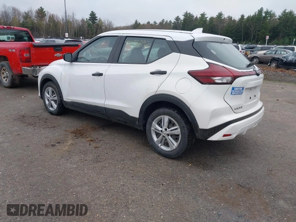 2022 Nissan Kicks S with VIN 3N1CP5BV5NL506726, listed as a IAAI auction lot 42175896 with 40,876 mi miles. Bid and sale history available at carsss.com. Image 3.