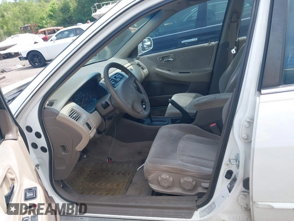 1999 Honda Accord LX z VIN JHMCG5643XC000176, wystawiony jako IAAI lot #42193734 z przebiegiem 261 485 mil mil oraz . Historia ofert i sprzedaży dostępna na DreamBid. Obrazek 5.