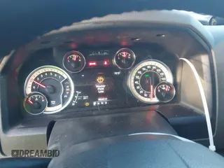 2018 Ram 1500 Harvest с VIN 1C6RR6LT2JS105979, выставлен на аукционе IAAI как лот 42494221 с пробегом 196 388 миль миль и . История ставок и продаж доступна на DreamBid. Изображение 7.