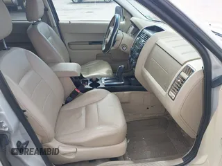2008 Ford Escape Limited with VIN 1FMCU94138KC08118, listed as a IAAI auction lot 41843469 with 151,520 mi miles. Bid and sale history available at carsss.com. Image 5.