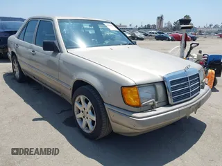 1987 Mercedes-Benz 300 E с VIN WDBEA30D4HA488459, выставлен на аукционе IAAI как лот 42499926 с пробегом 231 086 миль миль и . История ставок и продаж доступна на DreamBid. Изображение 1.