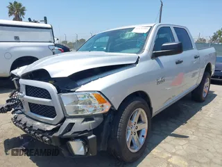 2015 Ram 1500 Express z VIN 1C6RR6KGXFS605044, wystawiony jako IAAI lot #42476988 z przebiegiem 100 498 mil mil oraz . Historia ofert i sprzedaży dostępna na DreamBid. Obrazek 18.
