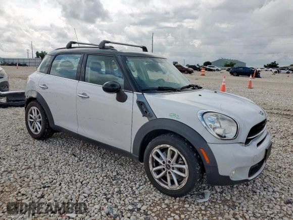2015 MINI Countryman S z VIN WMWZC3C52FWT05252, wystawiony jako Copart lot #58559475 z przebiegiem 104 825 mil mil oraz Szkoda całkowita • Salvage title. Historia ofert i sprzedaży dostępna na DreamBid. Obrazek 4.