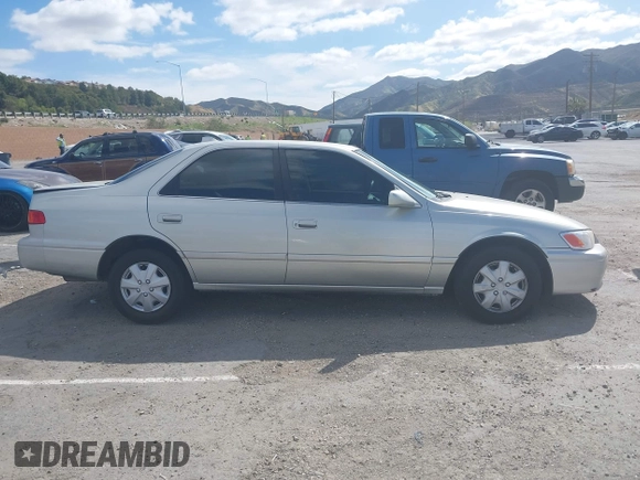 2000 Toyota Camry CE with VIN 4T1BG22K9YU701196, listed as a IAAI auction lot 41912529 with 208,026 mi miles. Bid and sale history available at carsss.com. Image 13.