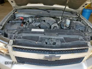 2010 Chevrolet Suburban LT с VIN 1GNUCJE06AR222604, выставлен на аукционе Copart как лот 61961725 с пробегом 206 588 миль миль и Чистый • Clean title. История ставок и продаж доступна на DreamBid. Изображение 12.