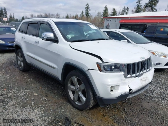 2013 Jeep Grand Cherokee Limited with VIN 1C4RJFBT0DC619216, listed as a IAAI auction lot 41703137 with 142,577 mi miles. Bid and sale history available at carsss.com. Image 1.