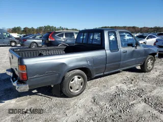 1993 Toyota Pickup DLX z VIN JT4RN93P7P5080335, wystawiony jako Copart lot #84757234 z przebiegiem 162 290 mil mil oraz Szkoda całkowita • Salvage title. Historia ofert i sprzedaży dostępna na DreamBid. Obrazek 3.