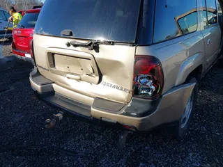 2004 Chevrolet TrailBlazer EXT LT with VIN 1GNET16P146155237, listed as a IAAI auction lot 40819400 with 1 mi miles. Bid and sale history available at carsss.com. Image 6.