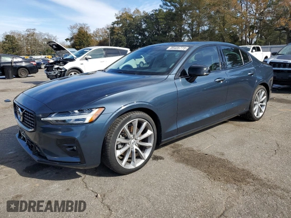 2021 Volvo S60 Momentum with VIN 7JR102TZXMG123619, listed as a Copart auction lot 89405775 with 35,316 mi miles and Salvage title. Bid and sale history available at DreamBid. Image 1.