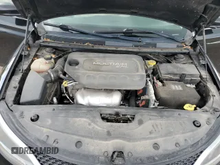 2015 Chrysler 200 Limited z VIN 1C3CCCAB9FN564042, wystawiony jako Copart lot #58078795 z przebiegiem 197 384 mil mil oraz Szkoda całkowita • Salvage title. Historia ofert i sprzedaży dostępna na DreamBid. Obrazek 11.