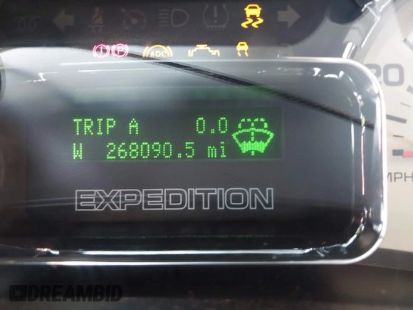 2014 Ford Expedition Limited with VIN 1FMJU1K50EEF46133, listed as a IAAI auction lot 42549343 with 268,090 mi miles and . Bid and sale history available at DreamBid. Image 7.