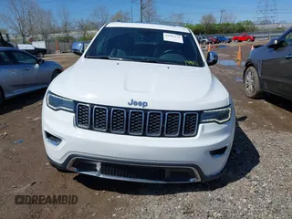 2018 Jeep Grand Cherokee Limited with VIN 1C4RJFBG5JC195143, listed as a IAAI auction lot 41993171 with 118,036 mi miles and . Bid and sale history available at DreamBid. Image 12.