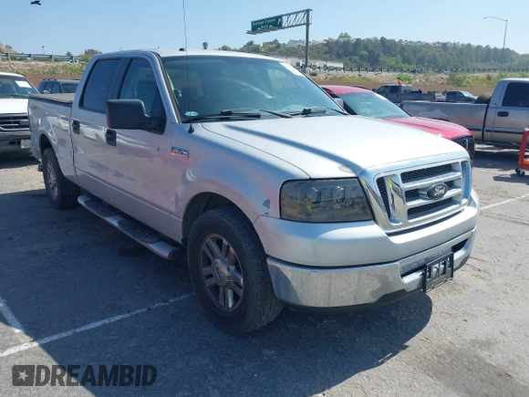 2008 Ford F-150 XLT with VIN 1FTPW12V08KB19646, listed as a IAAI auction lot 42162216 with 173,759 mi miles. Bid and sale history available at carsss.com. Image 1.