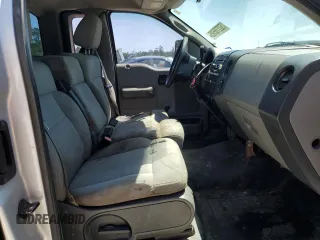 2005 Ford F-150 XL с VIN 1FTRF122X5NB93729, выставлен на аукционе Copart как лот 52276595 с пробегом 261 561 миль миль и Списание • Salvage title. История ставок и продаж доступна на DreamBid. Изображение 10.