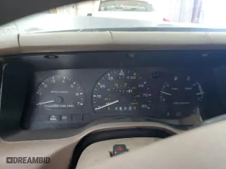 1992 Mercury Sable GS with VIN 1MELM50U7NA643480, listed as a Copart auction lot 84833624 with 19,580 mi miles and Salvage Title. Bid and sale history available at carsss.com. Image 9.