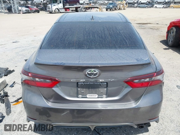 2022 Toyota Camry SE with VIN 4T1G11AKXNU061322, listed as a IAAI auction lot 41984574 with 178,971 mi miles and . Bid and sale history available at DreamBid. Image 17.