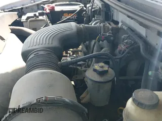 2005 Ford F-150 STX с VIN 1FTRX14W45NA25467, выставлен на аукционе IAAI как лот 42801657 с пробегом 215 743 миль миль и . История ставок и продаж доступна на DreamBid. Изображение 12.