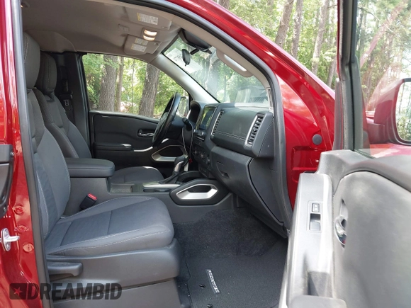2024 Nissan Frontier SV with VIN 1N6ED1CM8RN608733, listed as a IAAI auction lot 42458774 with 8,871 mi miles and . Bid and sale history available at DreamBid. Image 5.