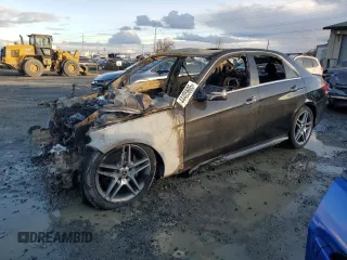 2014 Mercedes-Benz E-Class E 350 Luxury with VIN WDDHF8JB5EA927132, listed as a Copart auction lot 47106435 with 0 mi miles and Salvage Title. Bid and sale history available at carsss.com. Image 1.