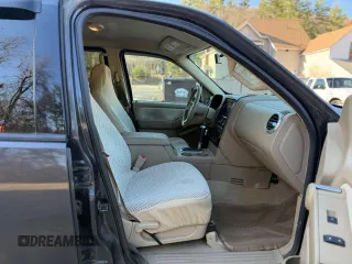 2007 Ford Explorer XLT with VIN 1FMEU73E27UA72214, listed as a Copart auction lot 53916955 with 221,707 mi miles and Clean Title. Bid and sale history available at carsss.com. Image 5.