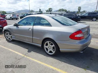 2009 Mercedes-Benz CLK 350 z VIN WDBTJ56H39F269431, wystawiony jako IAAI lot #42250728 z przebiegiem 127 914 mil mil oraz . Historia ofert i sprzedaży dostępna na DreamBid. Obrazek 3.