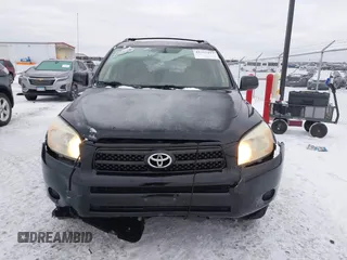 2007 Toyota RAV4 with VIN JTMBD33V276052548, listed as a IAAI auction lot 41355419 with 181,165 mi miles. Bid and sale history available at carsss.com. Image 12.