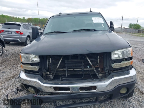 2005 GMC Sierra 2500HD SLE z VIN 1GTHK23U75F816621, wystawiony jako IAAI lot #41965293 z przebiegiem 341 770 mil mil oraz . Historia ofert i sprzedaży dostępna na DreamBid. Obrazek 12.