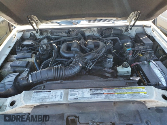 1999 Ford Explorer XLT with VIN 1FMZU34E8XZB27387, listed as a Copart auction lot 74398364 with 211,520 mi miles and Clean title. Bid and sale history available at DreamBid. Image 12.