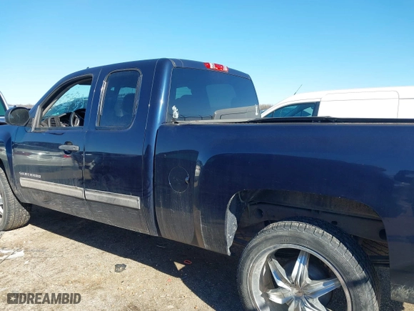 2012 Chevrolet Silverado 1500 LT with VIN 1GCRCSE01CZ169382, listed as a IAAI auction lot 41291794 with 153,202 mi miles. Bid and sale history available at carsss.com. Image 14.