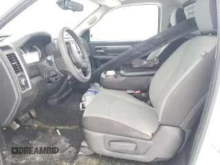 2022 Ram 1500 Tradesman z VIN 3C6JR7DG0NG425111, wystawiony jako Copart lot #83220714 z przebiegiem 50 939 mil mil oraz Szkoda całkowita • Salvage title. Historia ofert i sprzedaży dostępna na DreamBid. Obrazek 7.