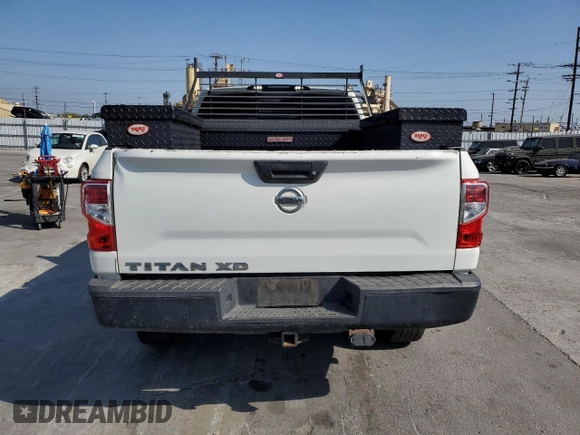2017 Nissan Titan с VIN 1N6AA1F10HN501280, выставлен на аукционе Copart как лот 54110355 с пробегом 217 906 миль миль и Чистый • Clean title. История ставок и продаж доступна на DreamBid. Изображение 6.