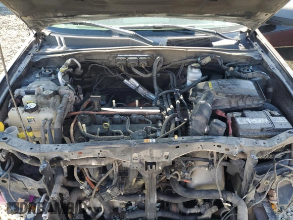 2011 Ford Escape Hybrid with VIN 1FMCU5K30BKC25365, listed as a Copart auction lot 61581755 with 272,941 mi miles and Salvage title. Bid and sale history available at DreamBid. Image 12.