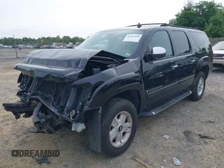 2007 Chevrolet Suburban LTZ z VIN 3GNFK16387G224495, wystawiony jako IAAI lot #42463438 z przebiegiem 190 297 mil mil oraz . Historia ofert i sprzedaży dostępna na DreamBid. Obrazek 2.