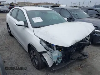 2024 Kia Forte LXS with VIN 3KPF24ADXRE801620, listed as a IAAI auction lot 41861531 with 1,786 mi miles. Bid and sale history available at carsss.com. Image 1.
