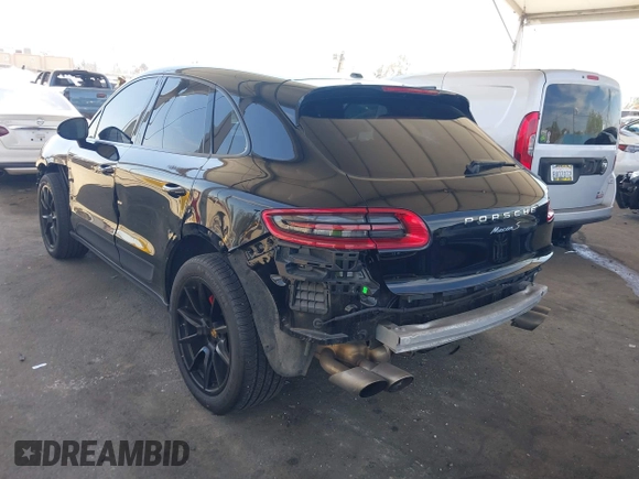 2015 Porsche Macan S with VIN WP1AB2A58FLB51761, listed as a IAAI auction lot 41881994 with 45,540 mi miles. Bid and sale history available at carsss.com. Image 3.