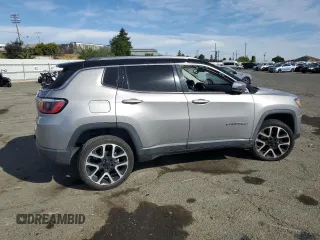 2017 Jeep Compass Limited z VIN 3C4NJDCB4HT631422, wystawiony jako Copart lot #52978345 z przebiegiem 81 666 mil mil oraz Szkoda całkowita • Salvage title. Historia ofert i sprzedaży dostępna na DreamBid. Obrazek 3.