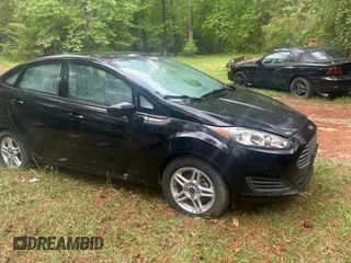 2019 Ford Fiesta SE with VIN 3FADP4BJ2KM122133, listed as a Copart auction lot 54448725 with 122,930 mi miles and Clean Title. Bid and sale history available at carsss.com. Image 1.