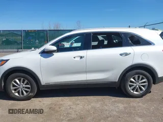 2018 Kia Sorento LX with VIN 5XYPGDA39JG415677, listed as a IAAI auction lot 42051631 with 72,734 mi miles. Bid and sale history available at carsss.com. Image 14.