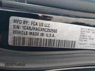 2024 Jeep Grand Cherokee Laredo z VIN 1C4RJHAGXRC252560, wystawiony jako IAAI lot #42071868 z przebiegiem 11 991 mil mil oraz . Historia ofert i sprzedaży dostępna na DreamBid. Obrazek 9.