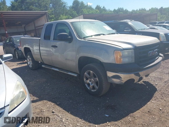 2007 GMC Sierra 1500 SL z VIN 1GTEC19C57Z613978, wystawiony jako IAAI lot #42330992 z przebiegiem 270 600 mil mil oraz . Historia ofert i sprzedaży dostępna na DreamBid. Obrazek 1.