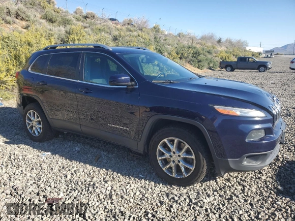 2016 Jeep Cherokee Latitude with VIN 1C4PJMCS2GW211191, listed as a Copart auction lot 55498615 with 134,862 mi miles and Salvage title. Bid and sale history available at DreamBid. Image 4.