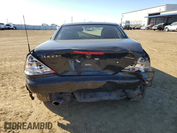 2000 Mercedes-Benz SLK 230 Kompressor with VIN WDBKK47F1YF164000, listed as a Copart auction lot 46366685 with 127,904 mi miles and Salvage title. Bid and sale history available at DreamBid. Image 6.