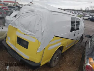 2019 GMC Savana Cargo with VIN 1GTW7AFG3K1290845, listed as a IAAI auction lot 41761301 with 175,969 mi miles. Bid and sale history available at carsss.com. Image 4.