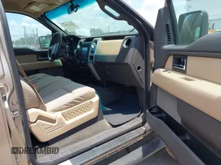 2012 Ford F-150 XL with VIN 1FTEW1CM5CKD32629, listed as a IAAI auction lot 42127583 with 257,949 mi miles. Bid and sale history available at carsss.com. Image 5.