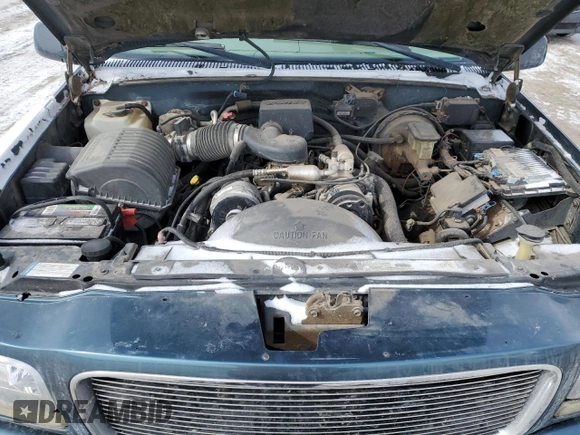2000 GMC Denali z VIN 1GKEK13R0YR151206, wystawiony jako Copart lot #45600725 z przebiegiem 227 169 mil mil oraz Czysty tytuł • Clean title. Historia ofert i sprzedaży dostępna na DreamBid. Obrazek 12.